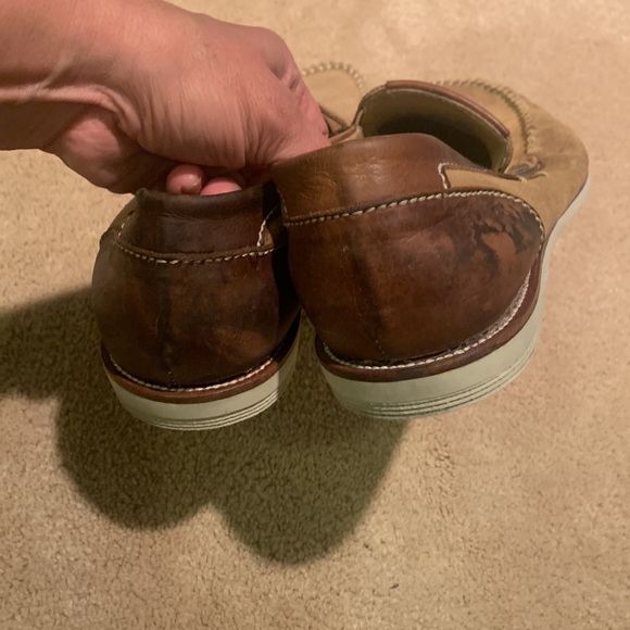 Some discoloration on right shoe from oil leaking in suitcase. Worn only twice - Picture 7 of 9